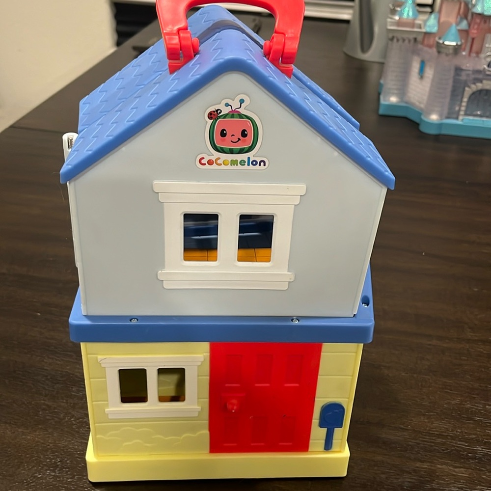 Cocomelon Deluxe Family House Playset
